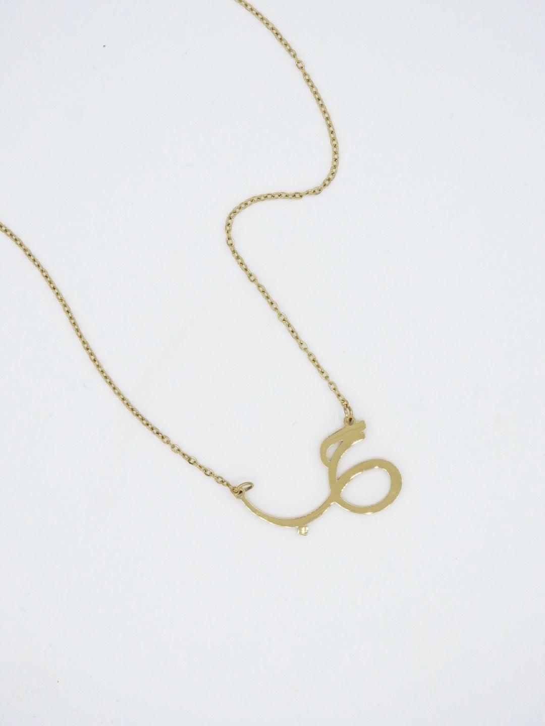 Hubb 'حُب' Necklace